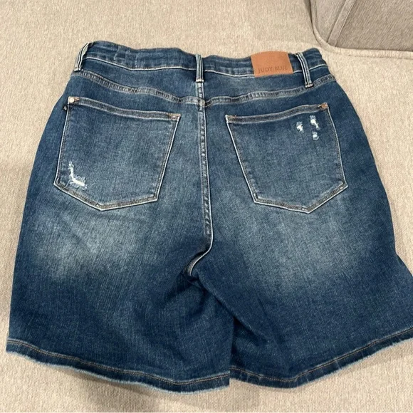 Judy Blue Dark Wash Jean Shorts - Picture 4 of 7